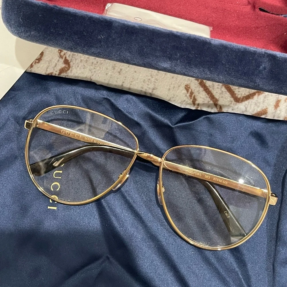 Gucci Gold Aviator Glasses with Blue Case - Picture 2 of 4